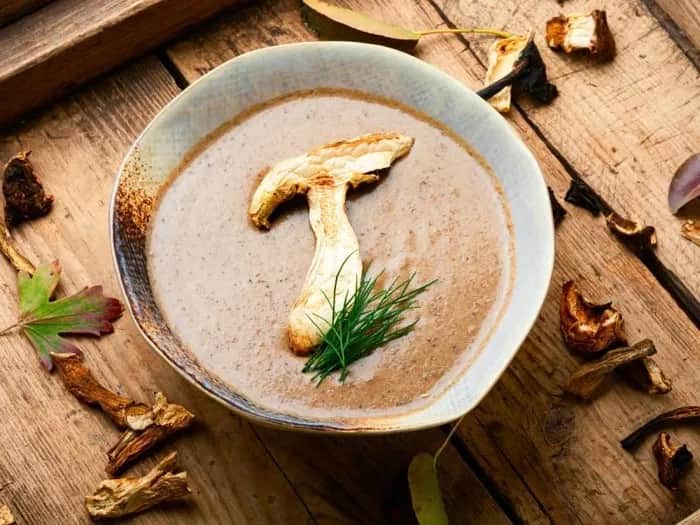 Co można zrobić z mrożonych grzybów? Przepisy, które zachwycą smakoszy