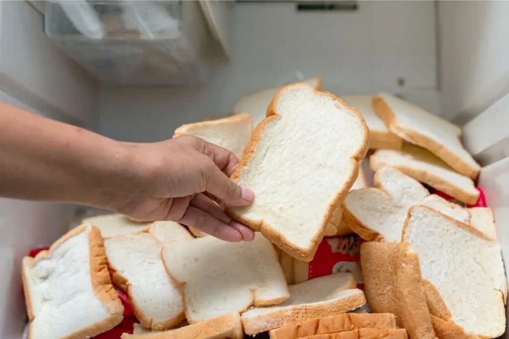 Jak mrozić chleb, aby nie stracił smaku i świeżości po rozmrożeniu