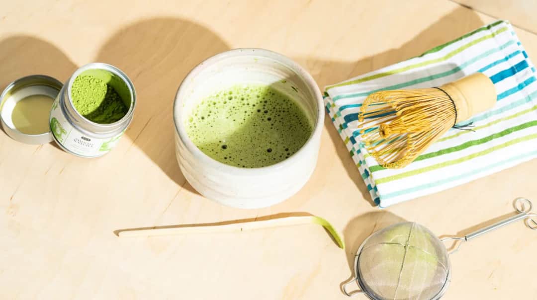 Co to matcha? Odkryj jej zdrowotne korzyści i tajemnice produkcji